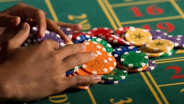 Zet Casino کھلاڑیوں کے لیے لائیو کیسینو سیکشن